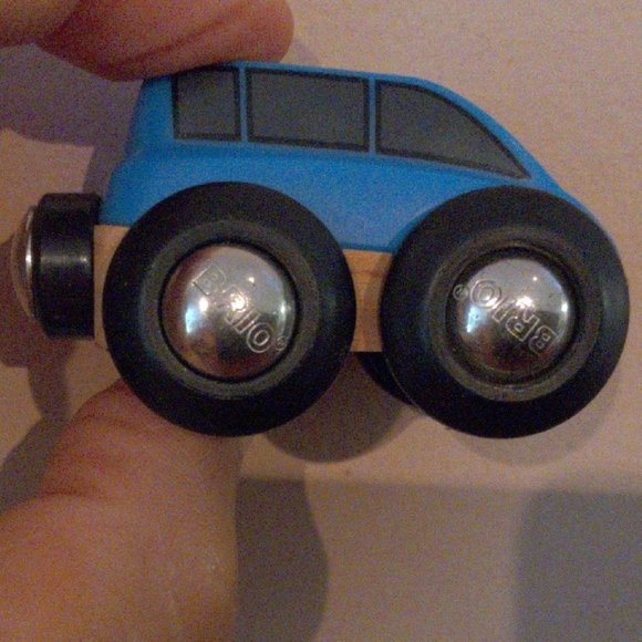 Thomas & Friends Wooden Railway RARE Scruff and Thomas 2014 Collectors I… - Picture 5 of 5